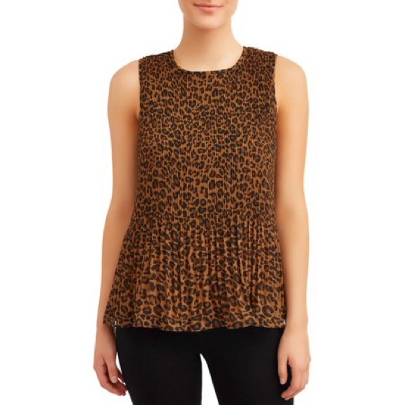 Time and Tru Tops - Pleaded Cheetah Tank Top NEW
